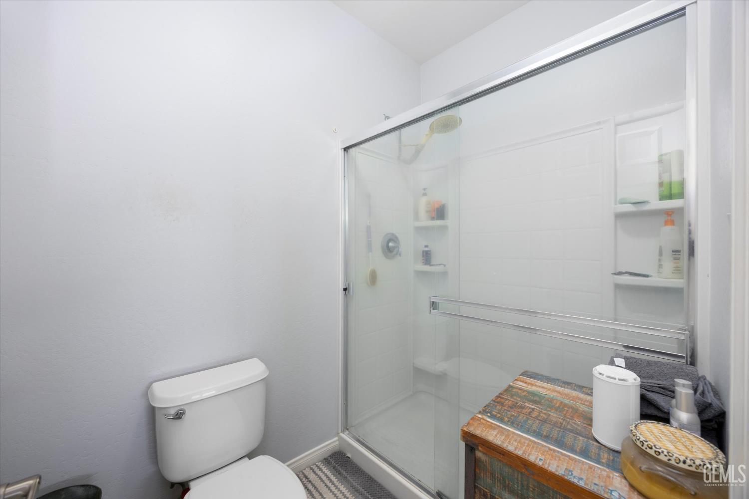 Bakersfield, California, 93313, United States, 5 Bedrooms Bedrooms, ,4 BathroomsBathrooms,Residential,For Sale,1984687