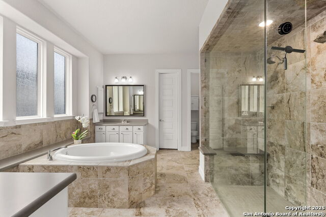 Boerne, Texas, 78006, United States, 5 Bedrooms Bedrooms, ,4 BathroomsBathrooms,Residential,For Sale,1729850