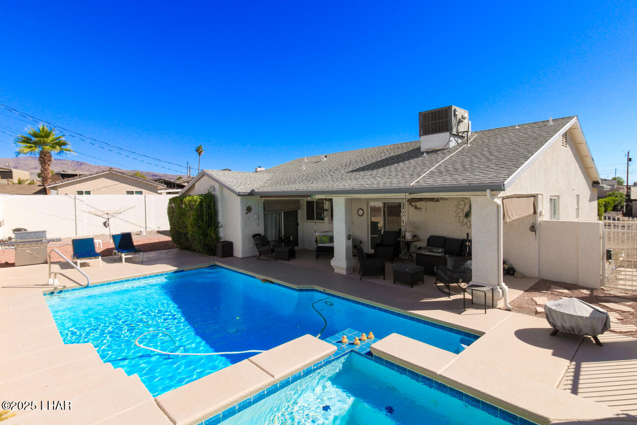 Lake Havasu City, Arizona, 86406, United States, 3 Bedrooms Bedrooms, ,1 BathroomBathrooms,Residential,For Sale,1989666