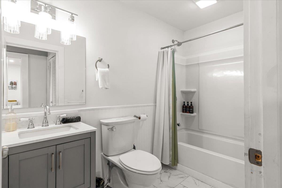 Stowe, Vermont, 05672, United States, 8 Bedrooms Bedrooms, ,5 BathroomsBathrooms,Residential,For Sale,1994933