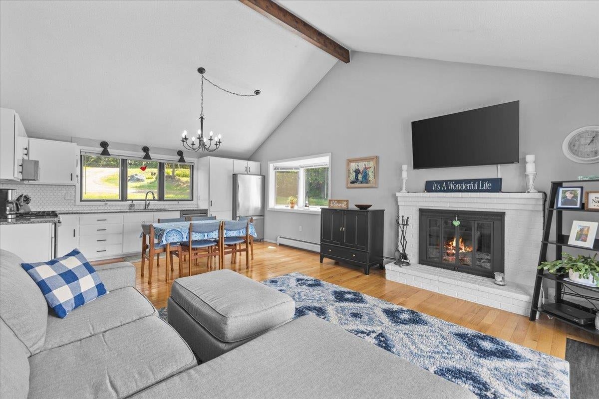 Stowe, Vermont, 05672, United States, 3 Bedrooms Bedrooms, ,2 BathroomsBathrooms,Residential,For Sale,1907047