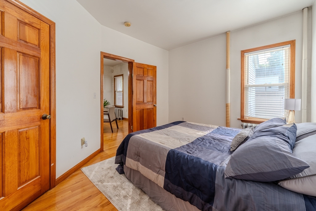 Somerville, Massachusetts, 02145, United States, 4 Bedrooms Bedrooms, ,2 BathroomsBathrooms,Residential,For Sale,1950845