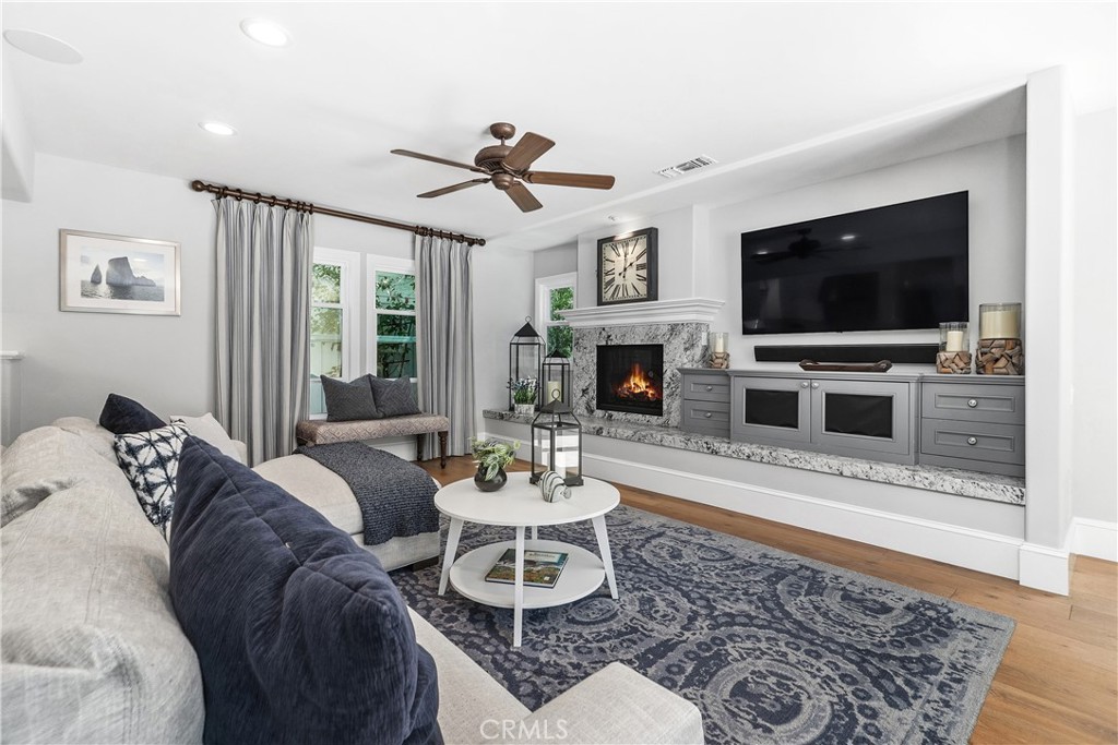 Newport Beach, California, 92660, United States, 4 Bedrooms Bedrooms, ,4 BathroomsBathrooms,Residential,For Sale,1949668