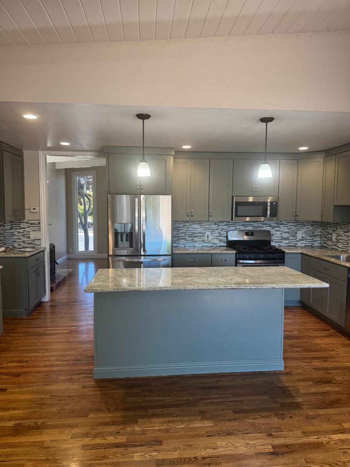 San Pablo, California, 94806, United States, 4 Bedrooms Bedrooms, ,3 BathroomsBathrooms,Residential,For Sale,1910610