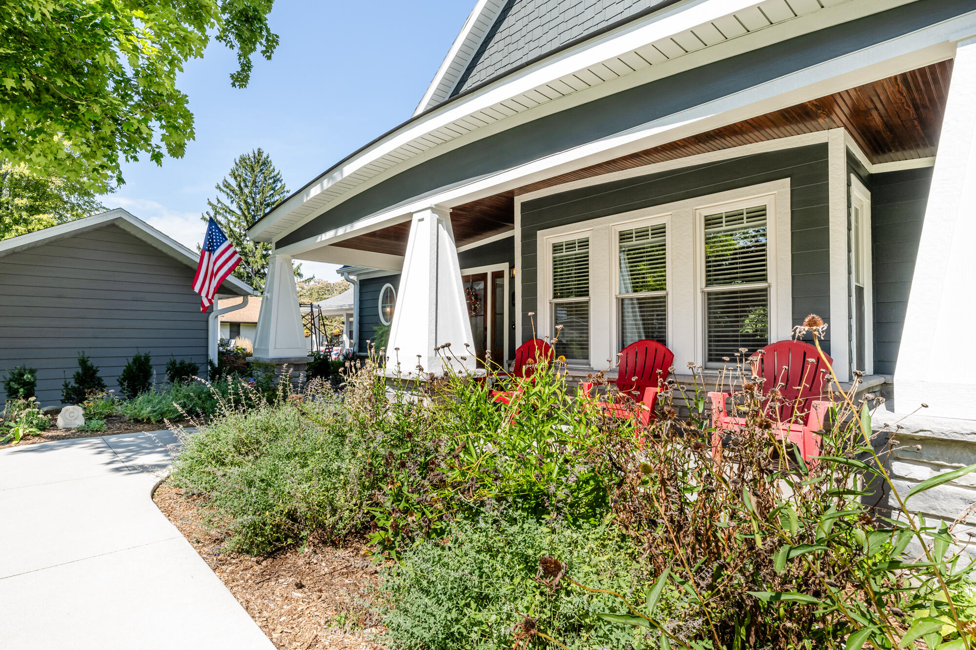 Coloma, Michigan, 49038, United States, 4 Bedrooms Bedrooms, ,6 BathroomsBathrooms,Residential,For Sale,1822414
