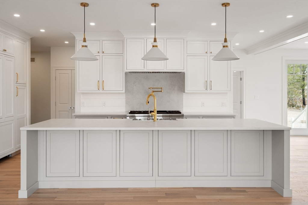 Gloucester, Massachusetts, 01930, United States, 4 Bedrooms Bedrooms, ,5 BathroomsBathrooms,Residential,For Sale,1804807