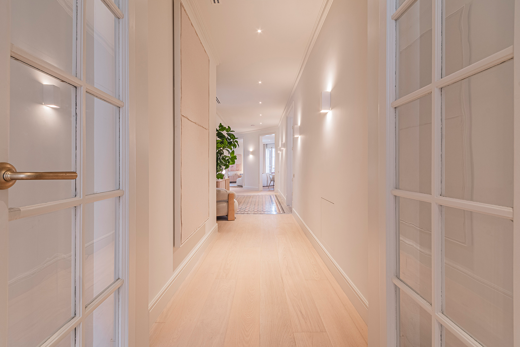  Designer Upper-Floor Apartment with Private Terrace in the Quadrat d’Or - 物件實景