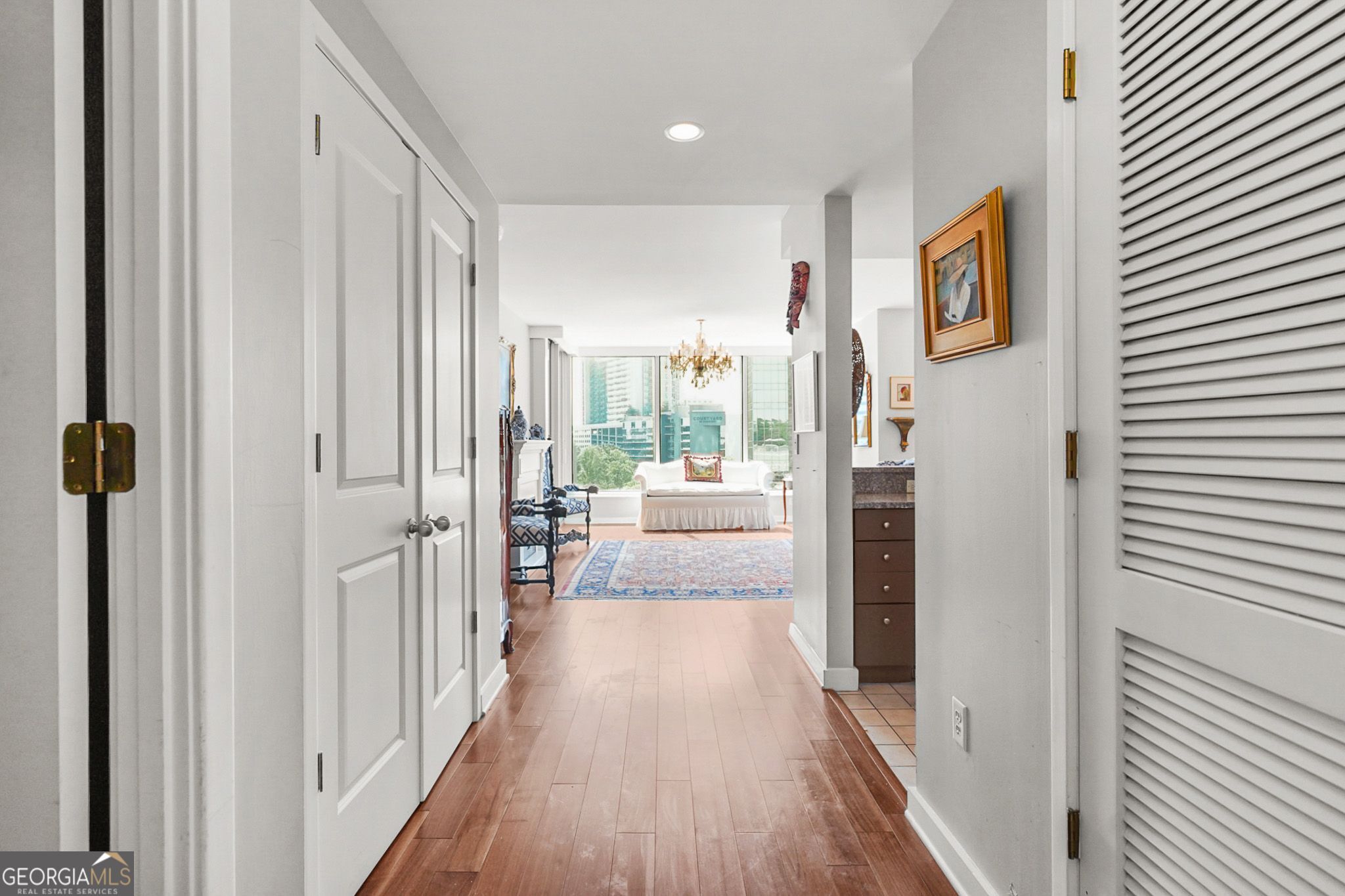 Atlanta, Georgia, 30326, United States, 2 Bedrooms Bedrooms, ,3 BathroomsBathrooms,Residential,For Sale,2001794