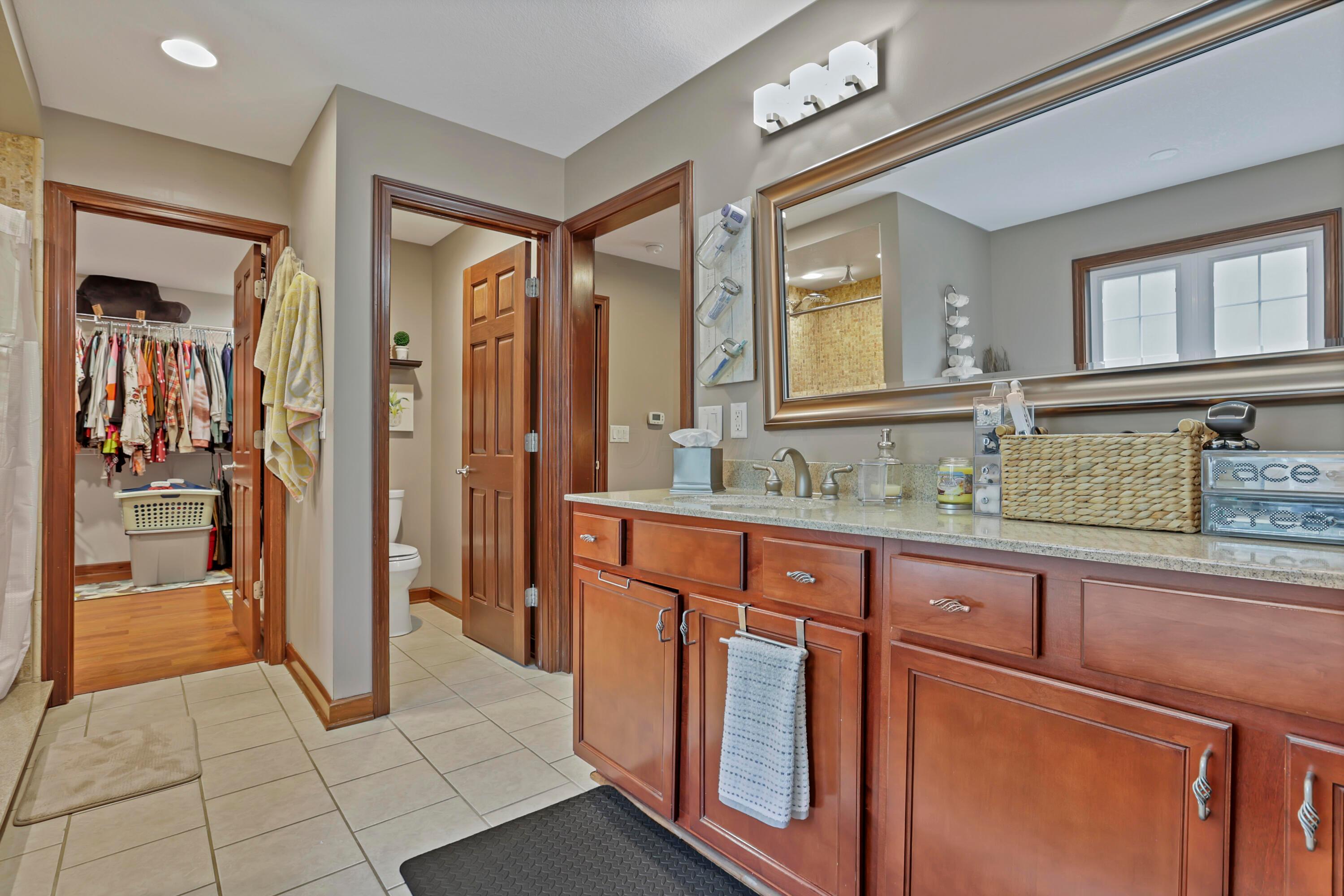 Newark, Ohio, 43055, United States, 4 Bedrooms Bedrooms, ,3 BathroomsBathrooms,Residential,For Sale,1928716