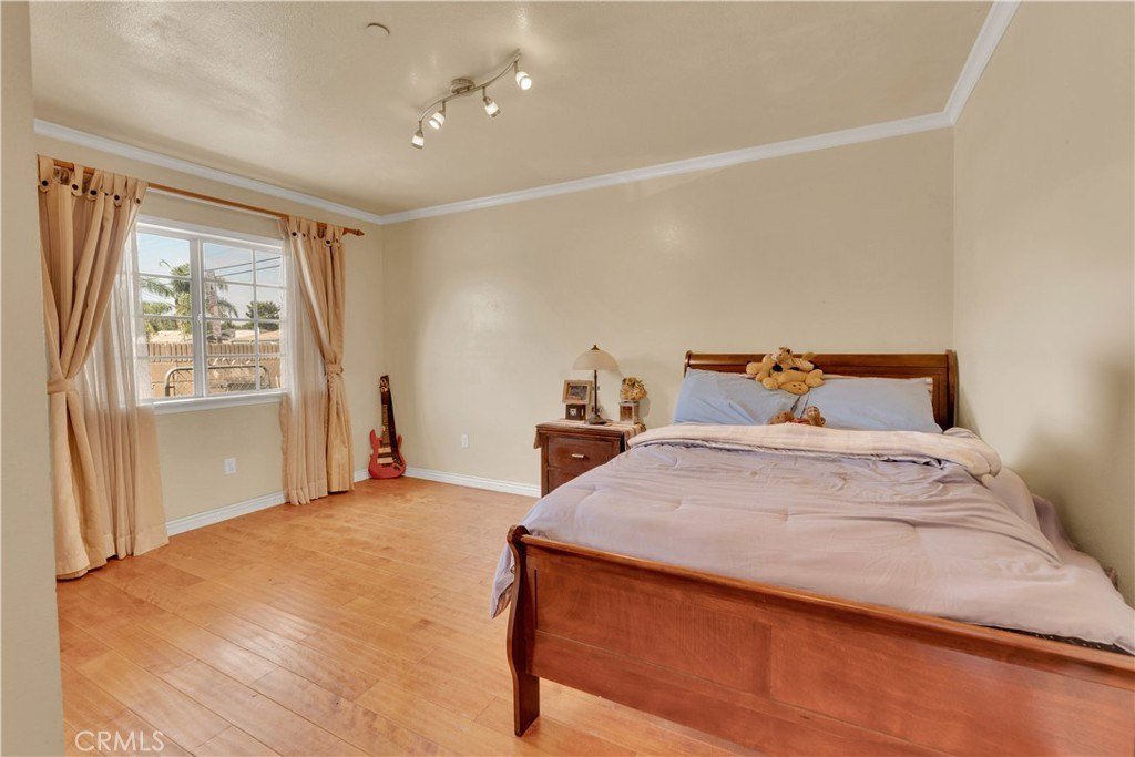 Downey, California, 90242, United States, 3 Bedrooms Bedrooms, ,2 BathroomsBathrooms,Residential,For Sale,1938023