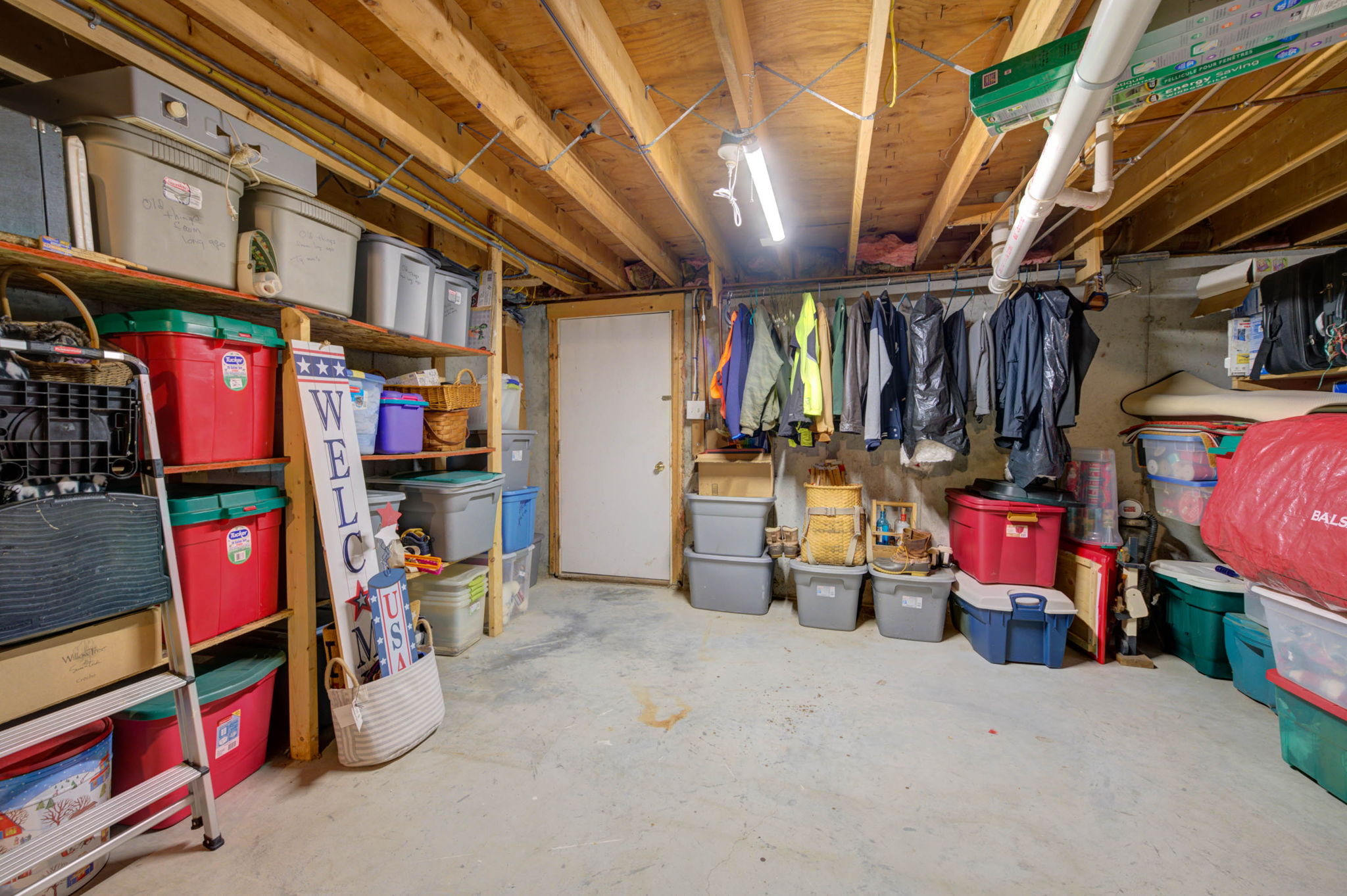 Gray, Maine, 04039, United States, 3 Bedrooms Bedrooms, ,2 BathroomsBathrooms,Residential,For Sale,1874215