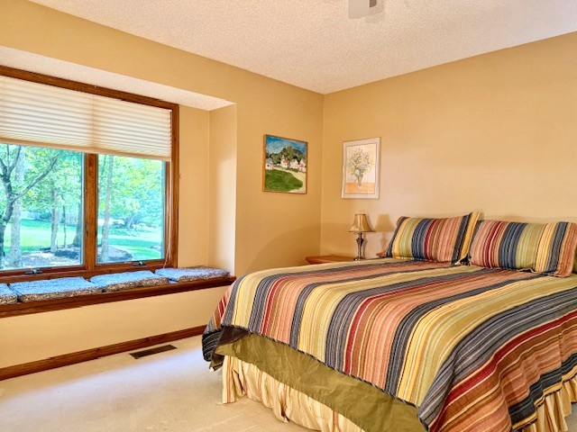 Crossville, Tennessee, 38558, United States, 3 Bedrooms Bedrooms, ,4 BathroomsBathrooms,Residential,For Sale,1980171