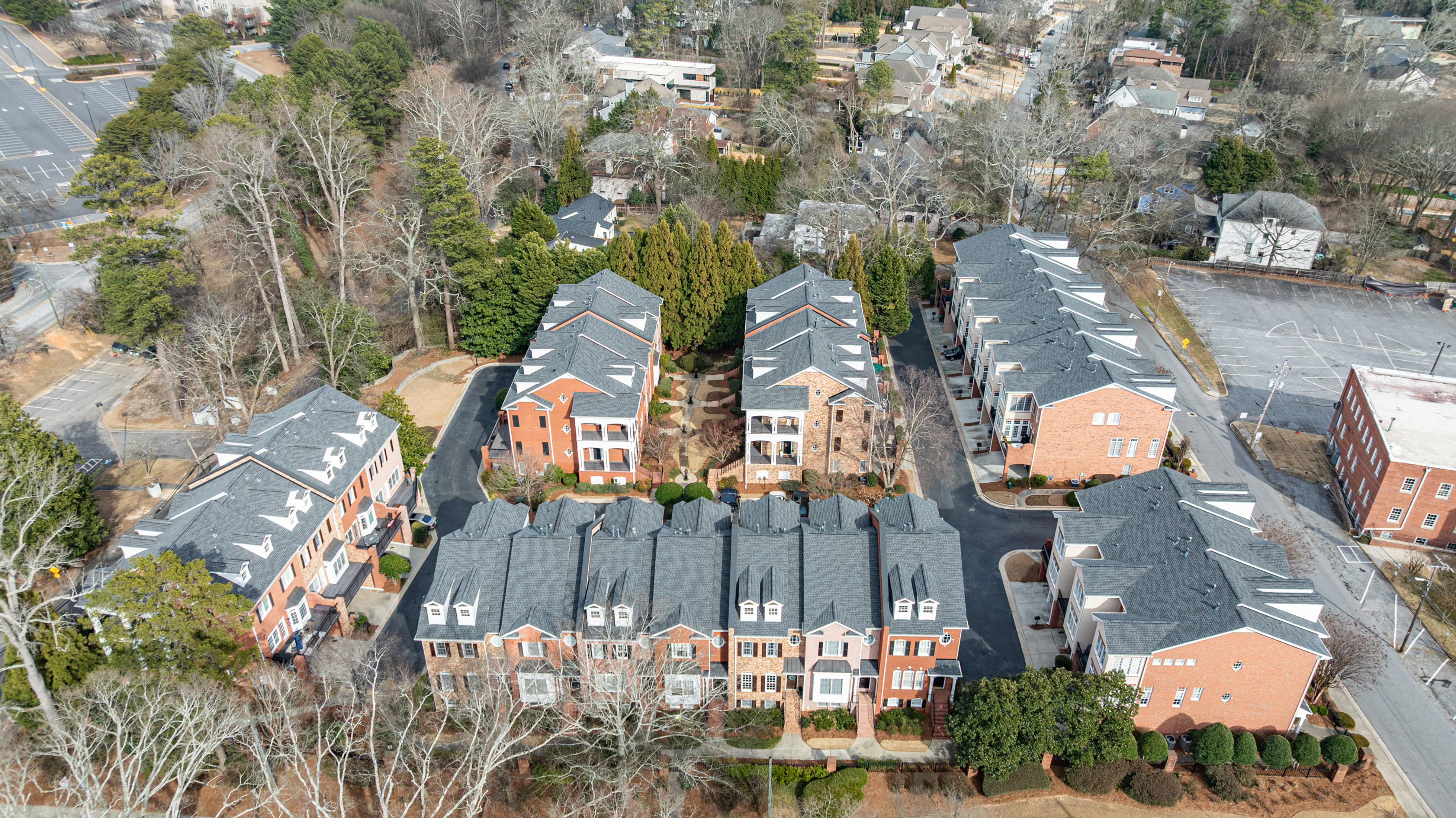  Beautiful Townhome in the Heart of Brookhaven - 物件實景