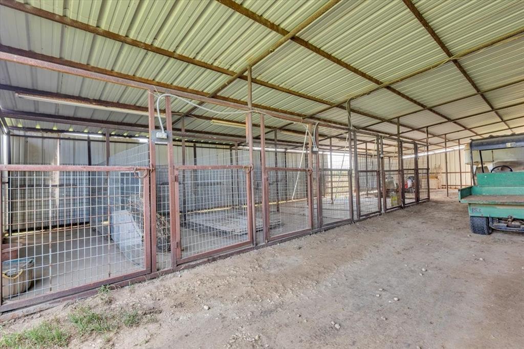 Kaufman, Texas, 75142, United States, 3 Bedrooms Bedrooms, ,2 BathroomsBathrooms,Residential,For Sale,1848066
