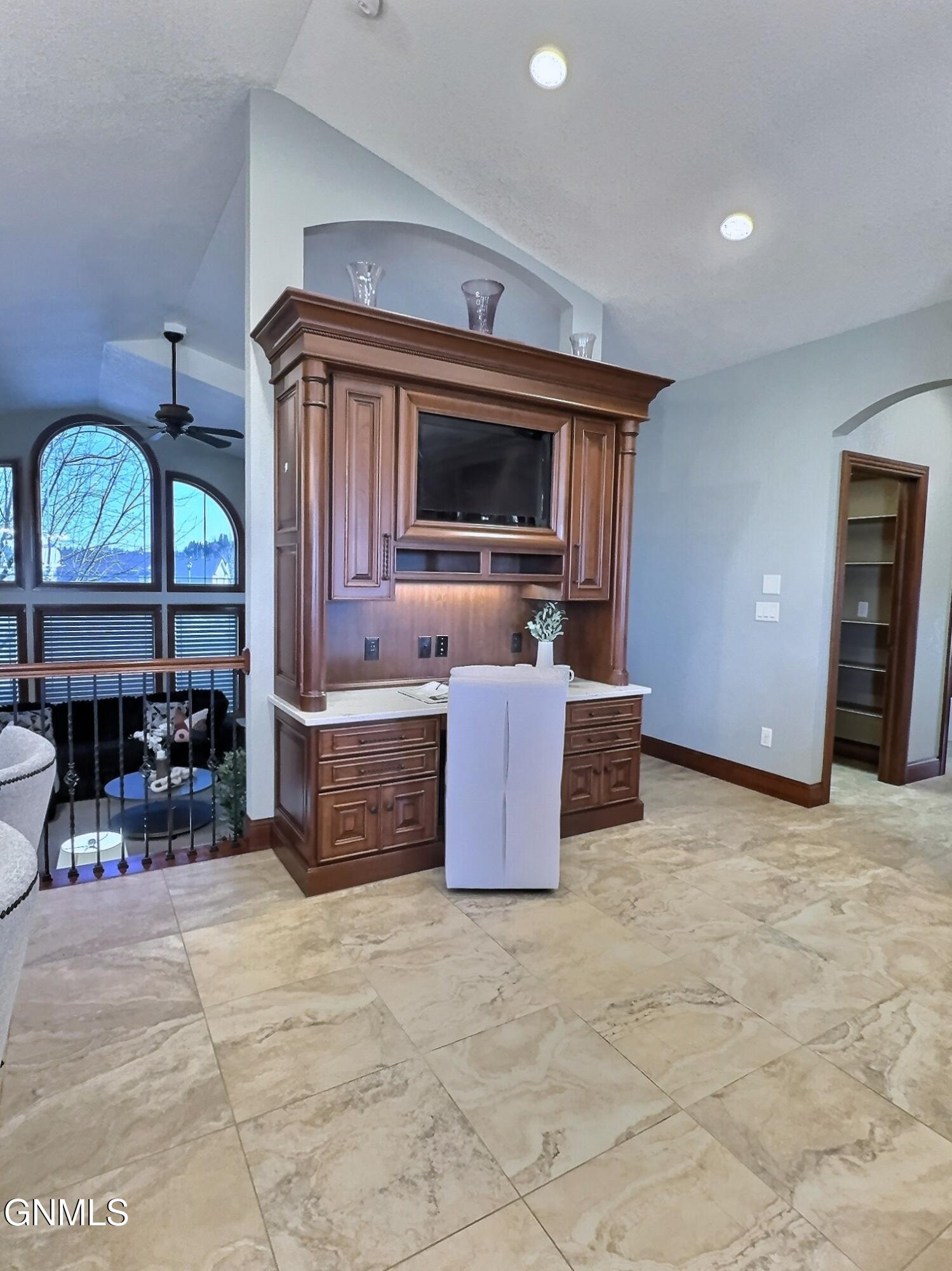 Bismarck, North Dakota, 58501, United States, 4 Bedrooms Bedrooms, ,4 BathroomsBathrooms,Residential,For Sale,2038873