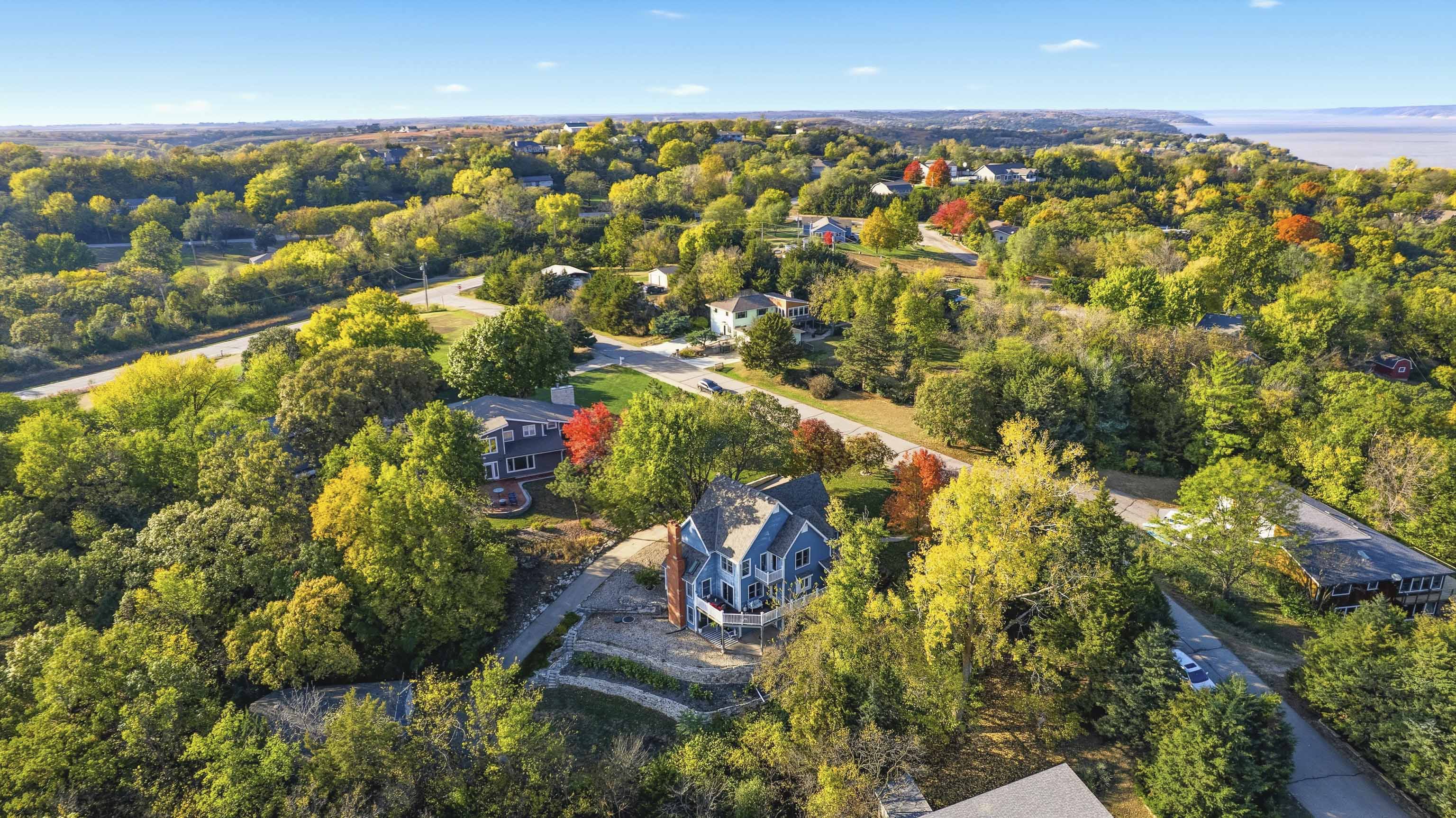 Manhattan, Kansas, 66503, United States, 4 Bedrooms Bedrooms, ,4 BathroomsBathrooms,Residential,For Sale,1985204