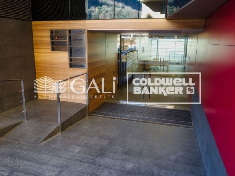 Andorra la Vella, Andorra, AD, 3 Bedrooms Bedrooms, ,2 BathroomsBathrooms,Residential,For Sale,1617268
