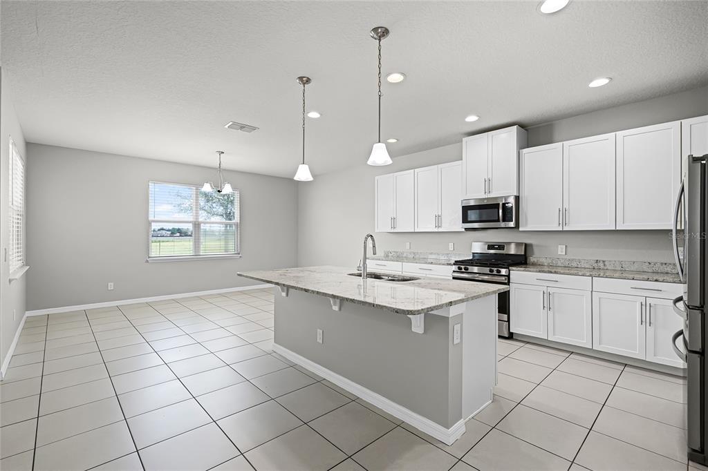 Apopka, Florida, 32712, United States, 4 Bedrooms Bedrooms, ,3 BathroomsBathrooms,Residential,For Sale,1940154