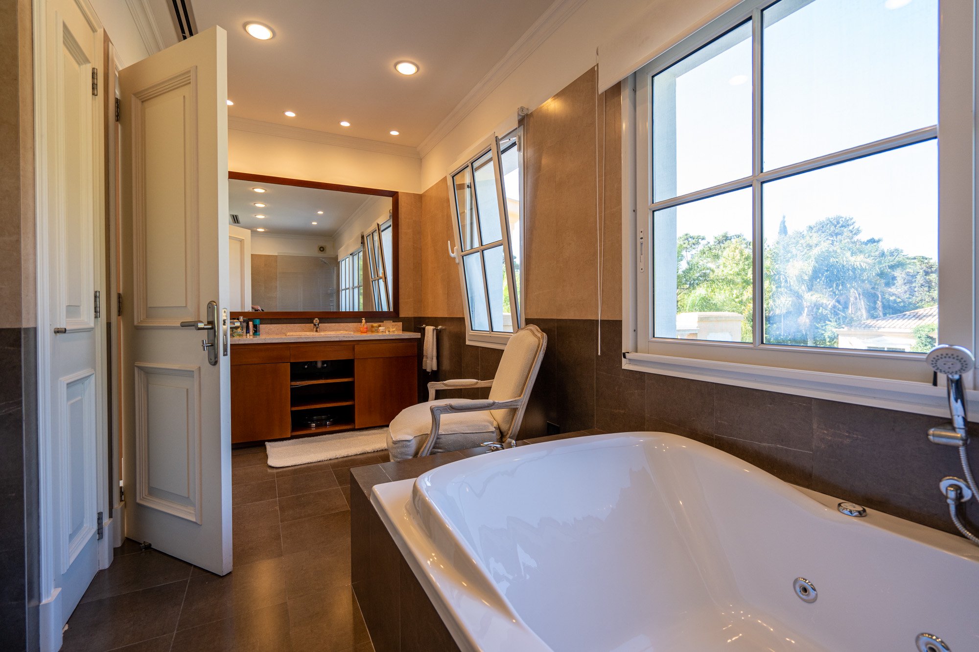  Spectacular house in the Golf area, and meters from the sea. - 物件實景