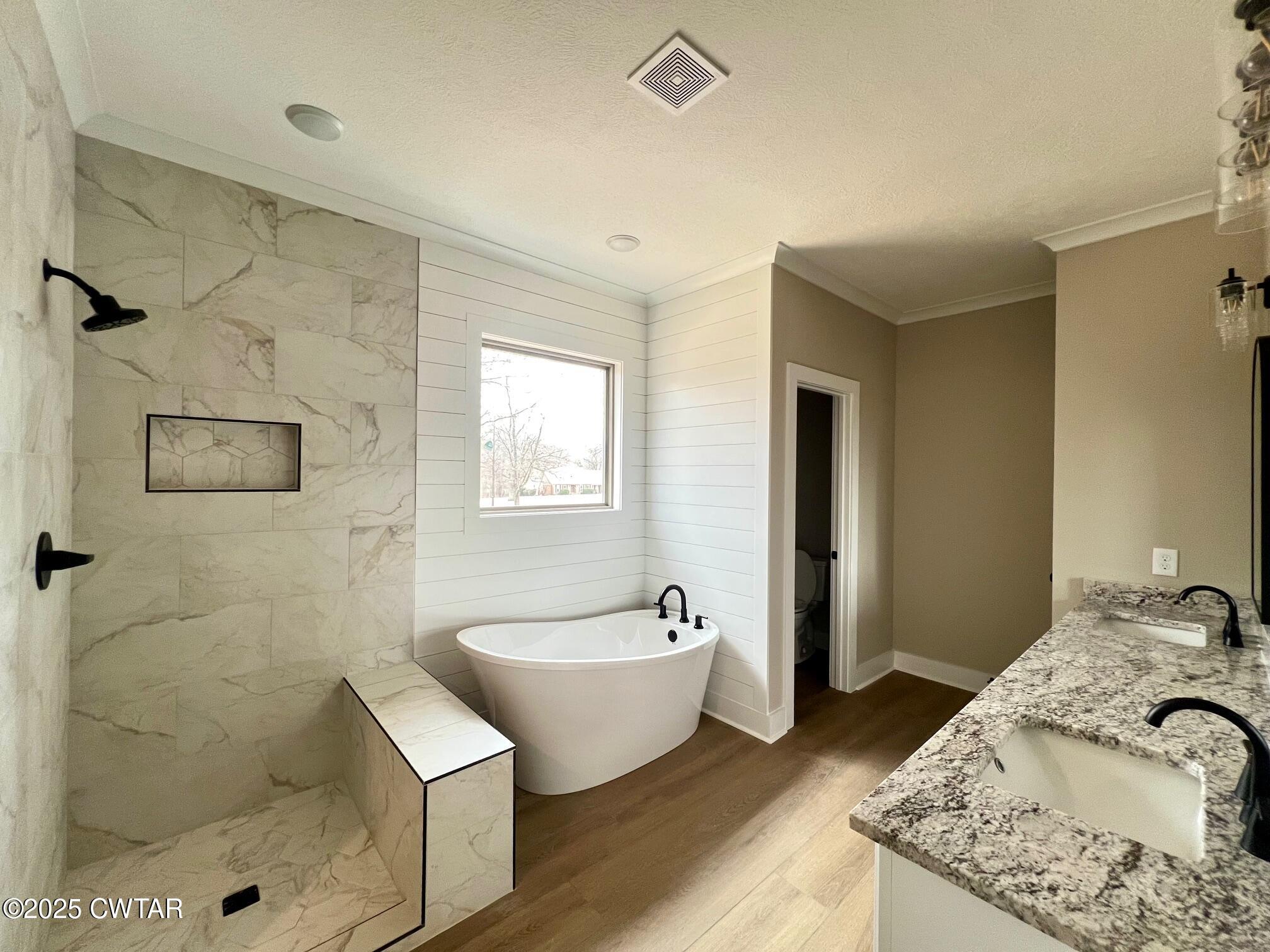 Jackson, Tennessee, 38305, United States, 4 Bedrooms Bedrooms, ,3 BathroomsBathrooms,Residential,For Sale,1754402