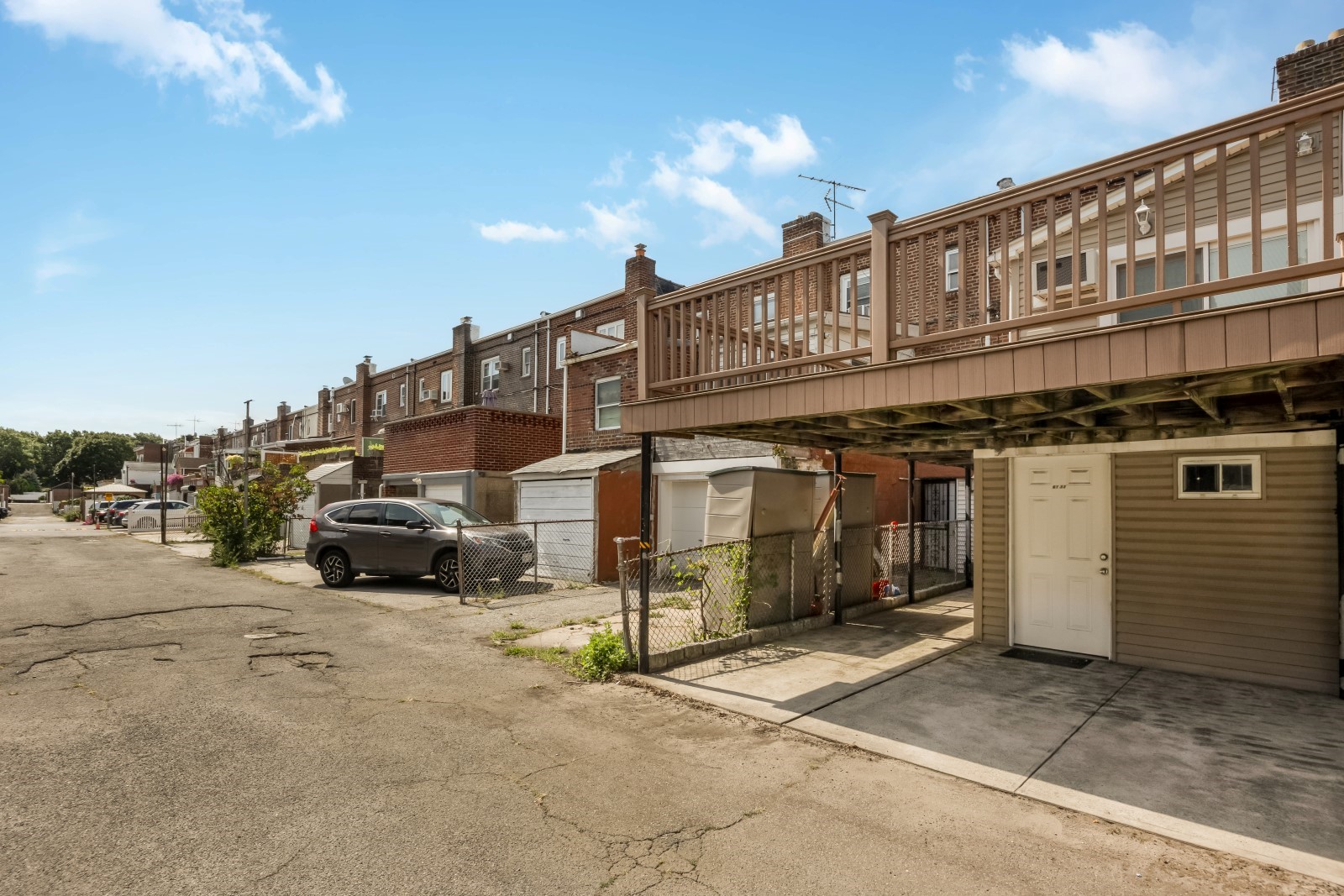 Middle Village, New York, 11379, United States, 2 Bedrooms Bedrooms, ,2 BathroomsBathrooms,Residential,For Sale,1941083