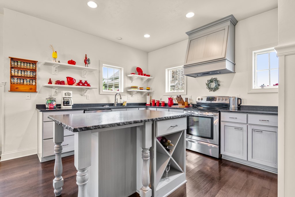 Egg Harbor, Wisconsin, 54209, United States, 3 Bedrooms Bedrooms, ,3 BathroomsBathrooms,Residential,For Sale,1927227