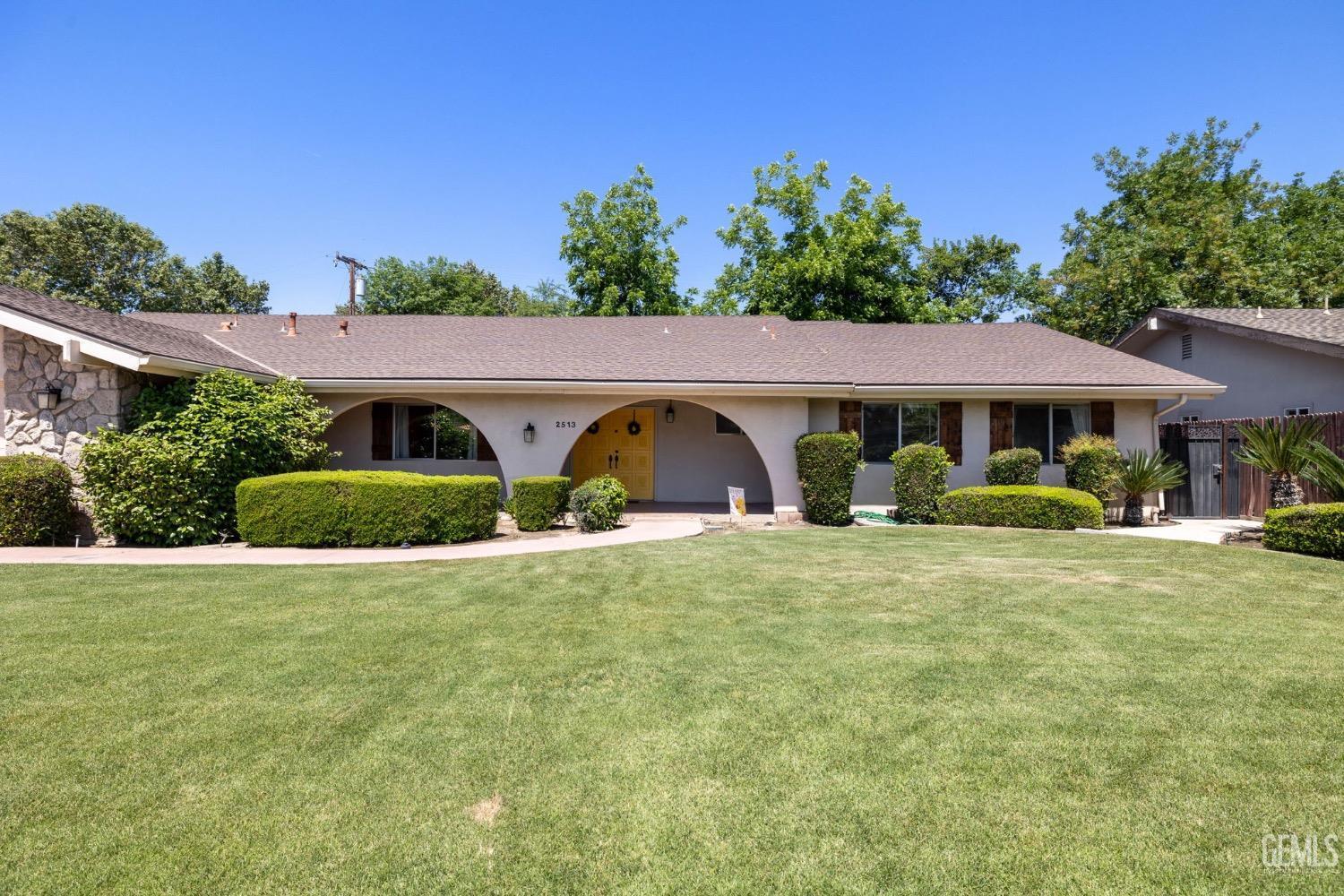 Bakersfield, California, 93301, United States, 3 Bedrooms Bedrooms, ,3 BathroomsBathrooms,Residential,For Sale,1807376
