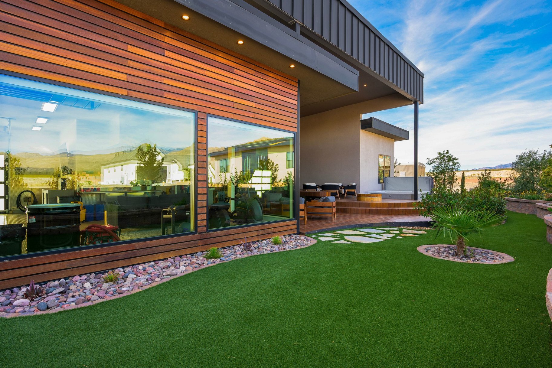  Built for Speed and Designed for Luxury Living - 物件實景