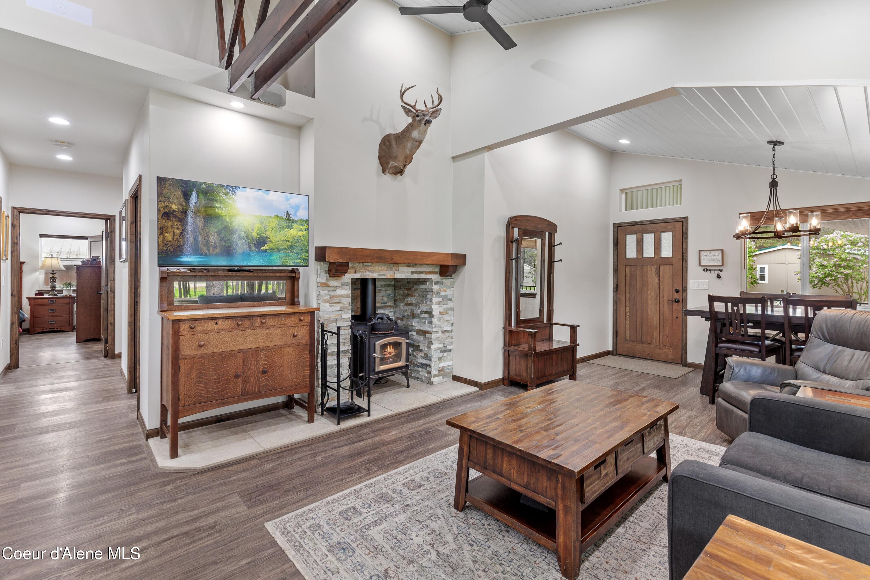 Athol, Idaho, 83801, United States, 5 Bedrooms Bedrooms, ,3 BathroomsBathrooms,Residential,For Sale,1841760