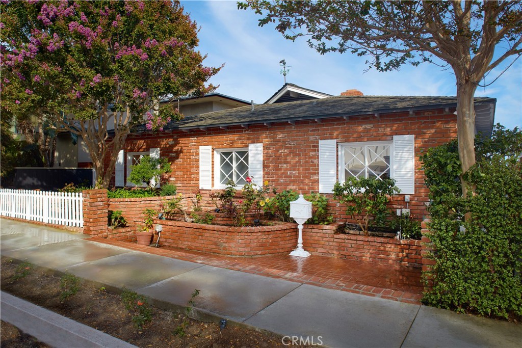 Corona del Mar, California, 92625, United States, 3 Bedrooms Bedrooms, ,Residential,For Sale,1932614