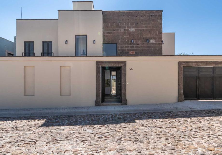 San Miguel de Allende, Guanajuato, 37717, Mexico, 4 Bedrooms Bedrooms, ,4 BathroomsBathrooms,Residential,For Sale,1994540