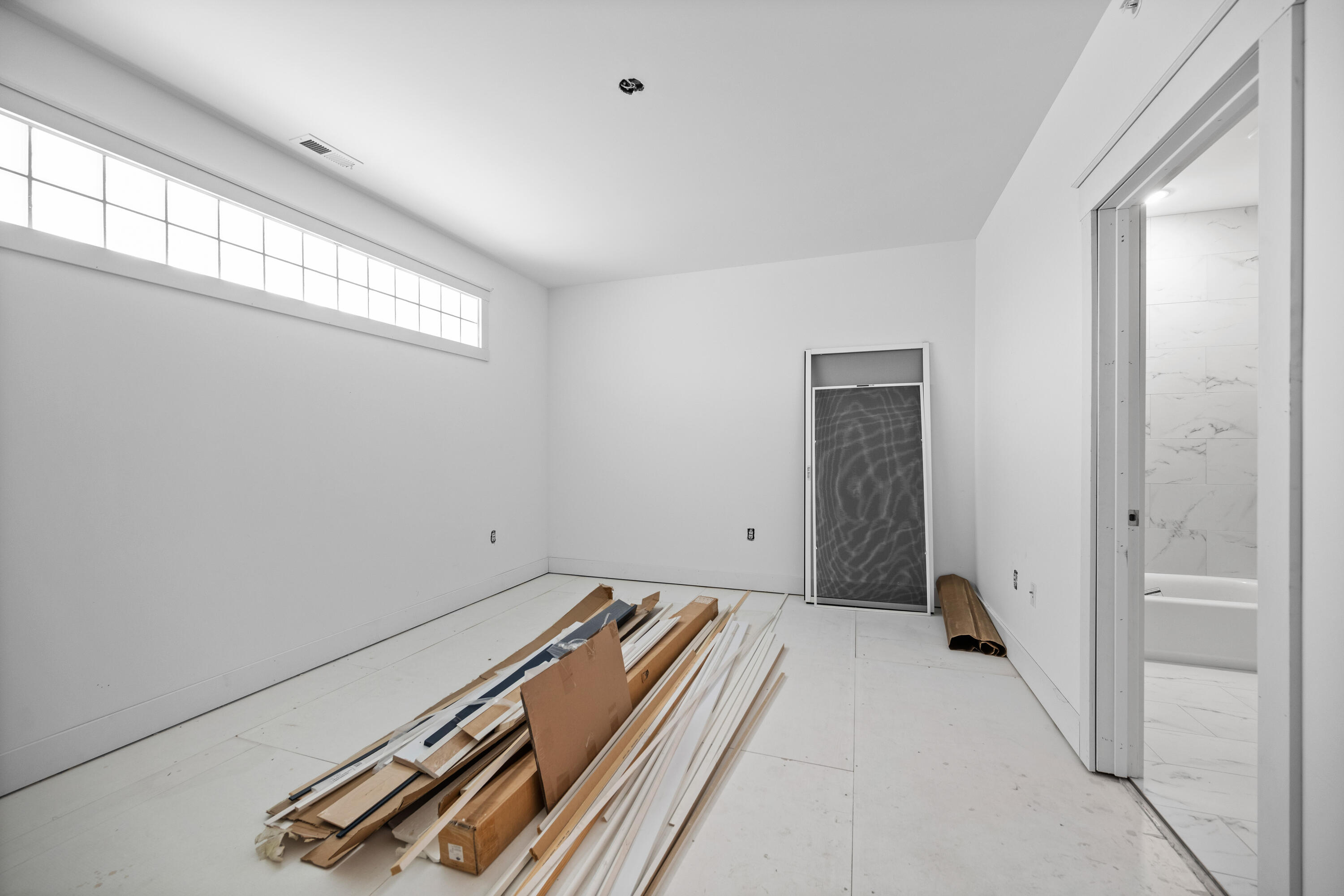 Dayton, Kentucky, 41074, United States, 2 Bedrooms Bedrooms, ,3 BathroomsBathrooms,Residential,For Sale,1994869