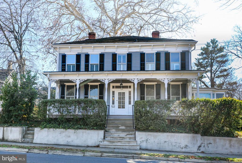 Fredericksburg, Virginia, 22401, United States, 4 Bedrooms Bedrooms, ,2 BathroomsBathrooms,Residential,For Sale,2001681