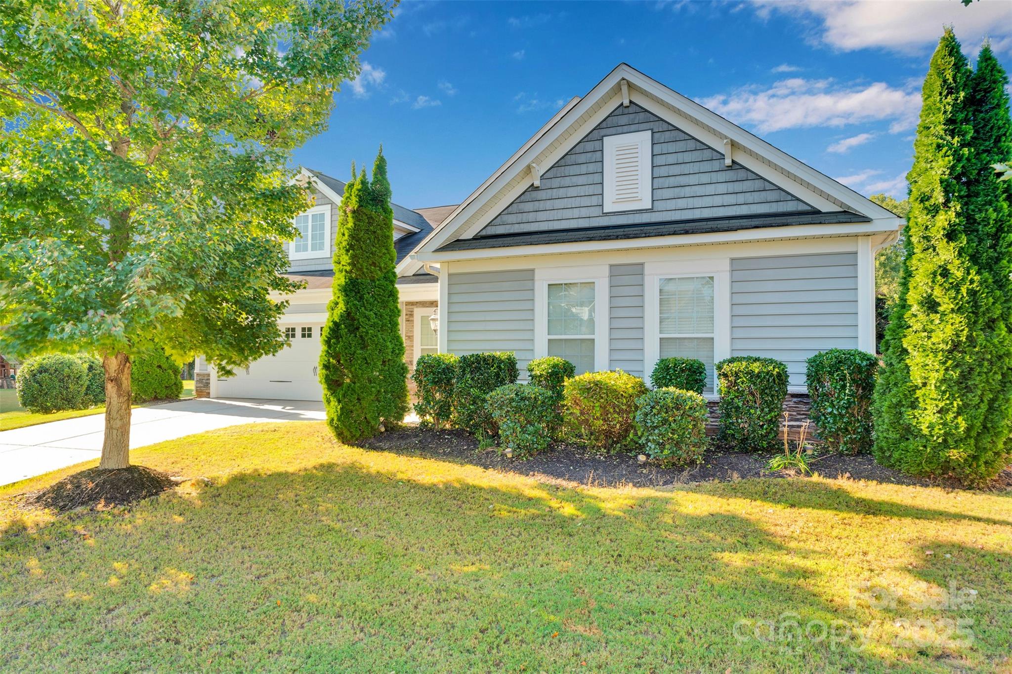Charlotte, North Carolina, 28278, United States, 3 Bedrooms Bedrooms, ,2 BathroomsBathrooms,Residential,For Sale,1948260