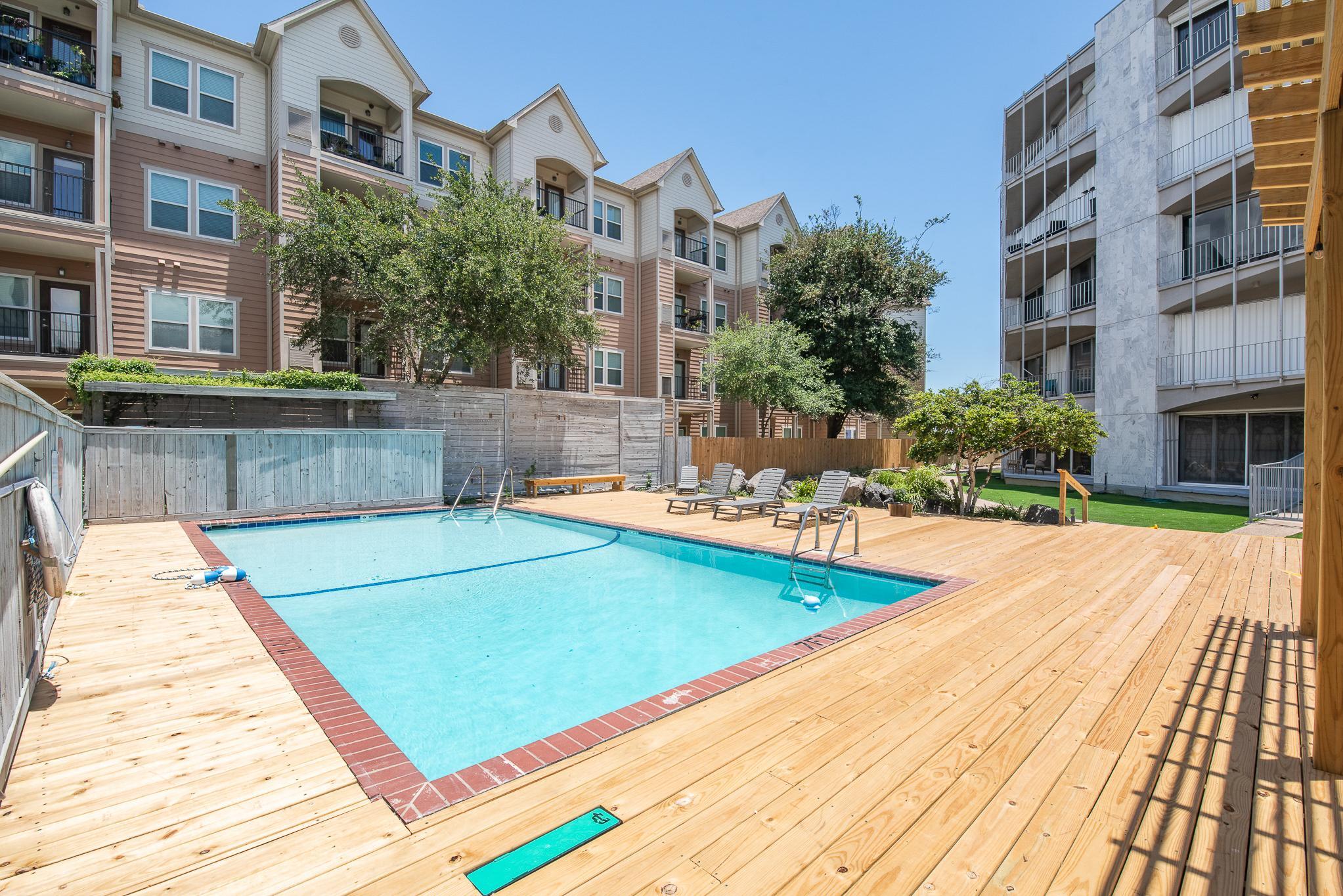 Corpus Christi, Texas, 78401, United States, 3 Bedrooms Bedrooms, ,3 BathroomsBathrooms,Residential,For Sale,1912480
