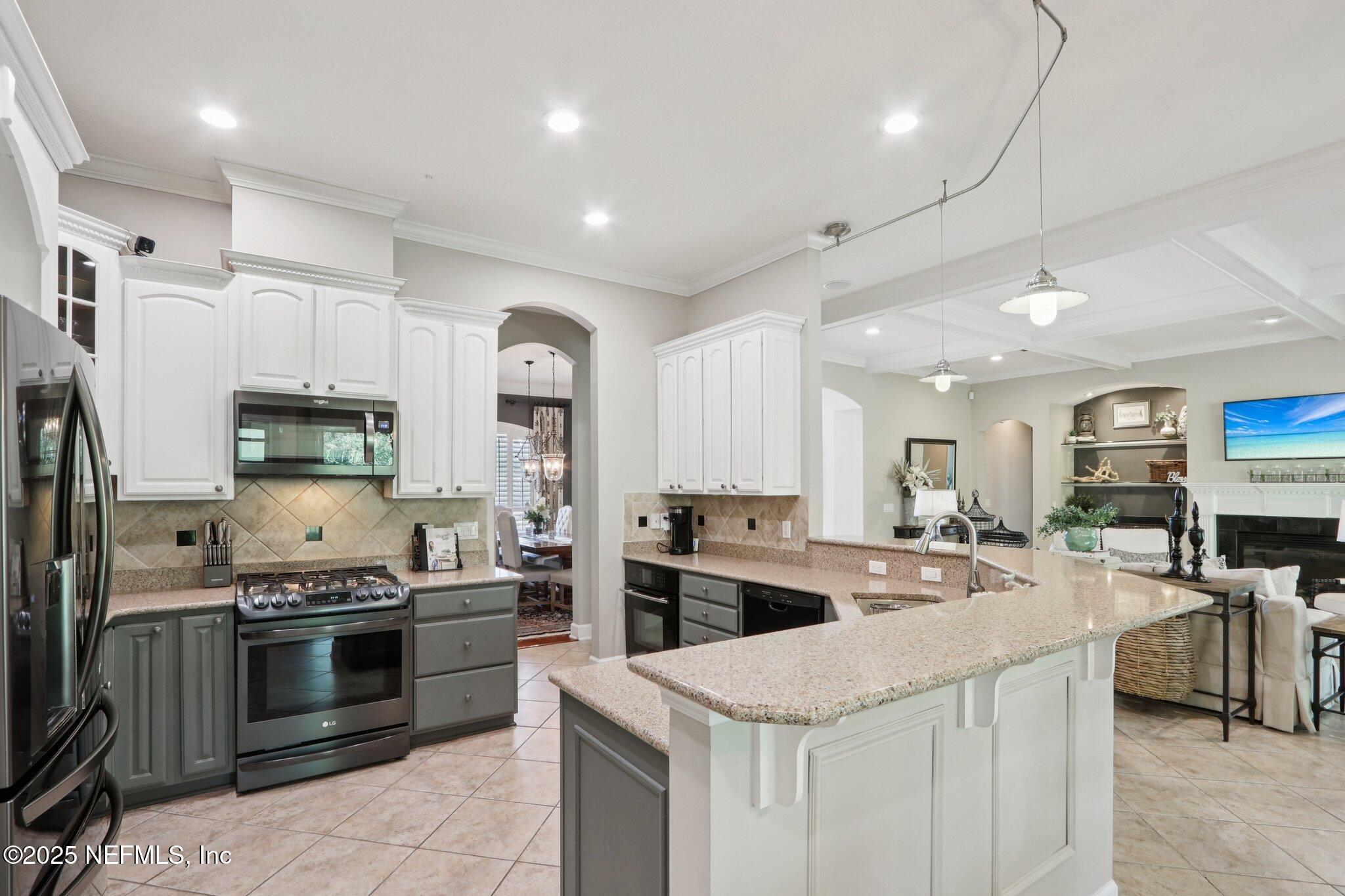 Fleming Island, Florida, 32003, United States, 5 Bedrooms Bedrooms, ,5 BathroomsBathrooms,Residential,For Sale,1988332