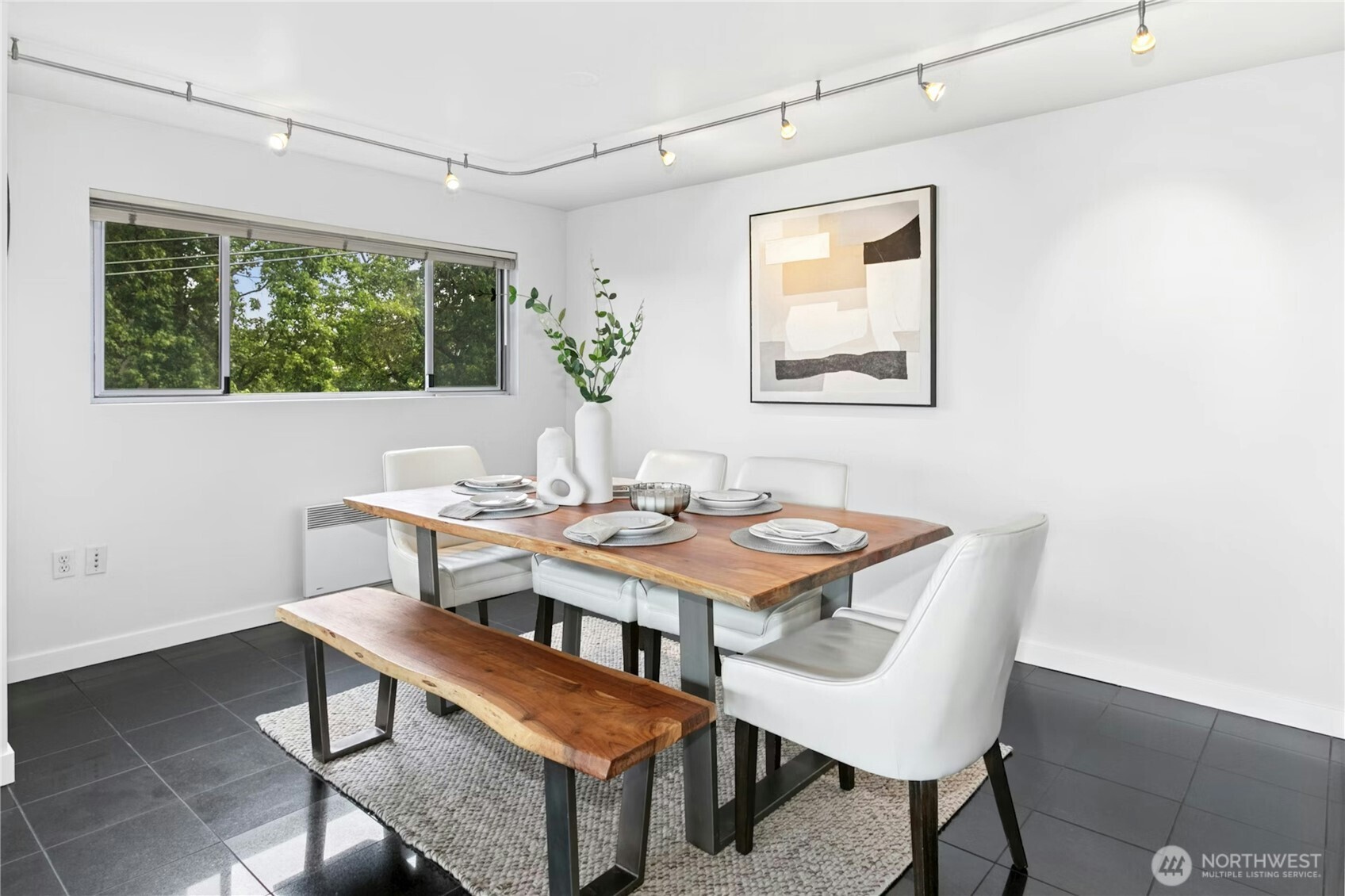 Seattle, Washington, 98102, United States, 1 Bedroom Bedrooms, ,1 BathroomBathrooms,Residential,For Sale,1866221
