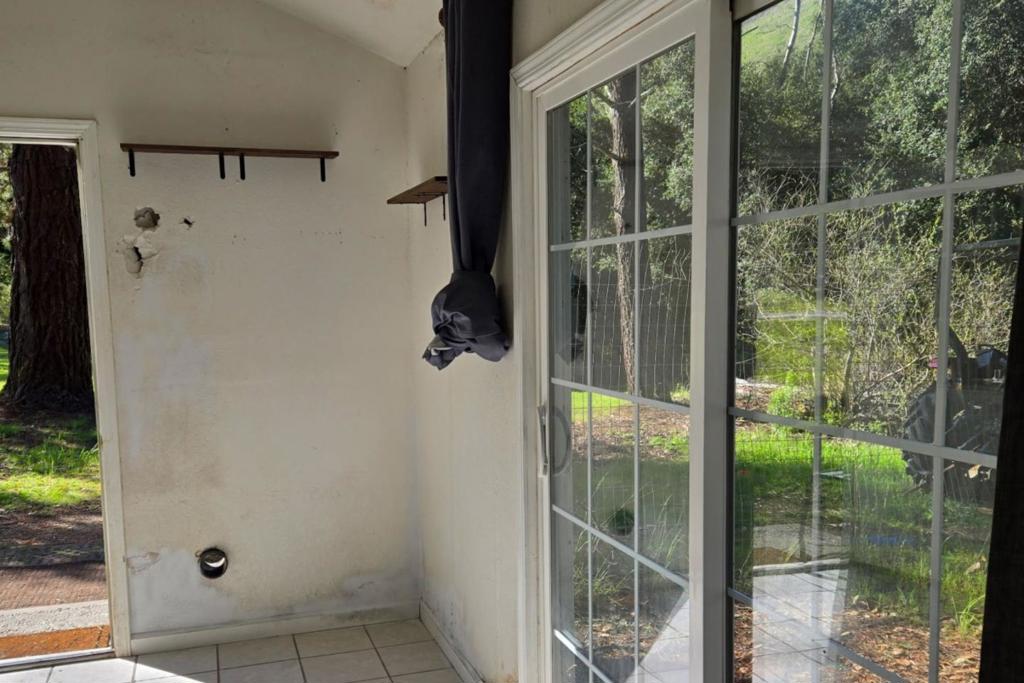 Salinas, California, 93908, United States, ,2 BathroomsBathrooms,Residential,For Sale,2006141