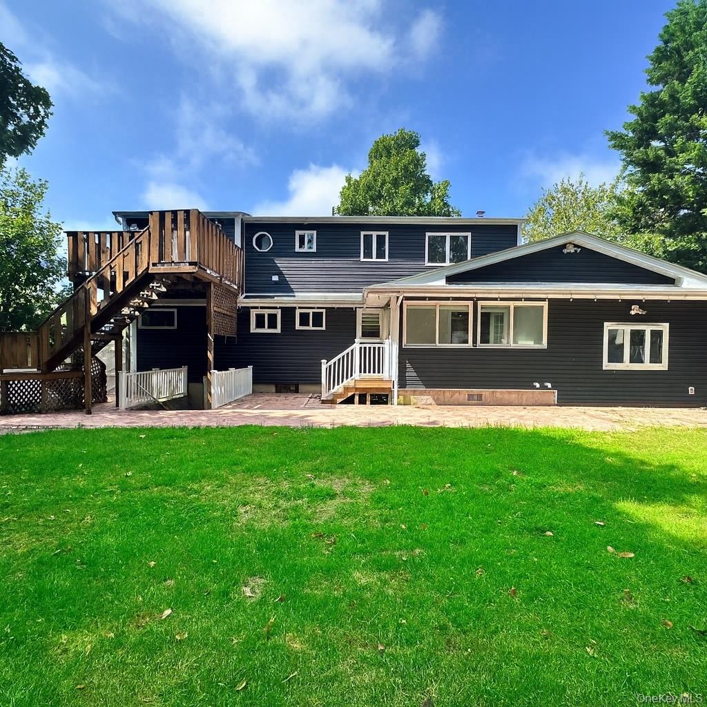 Lindenhurst, New York, 11757, United States, 5 Bedrooms Bedrooms, ,3 BathroomsBathrooms,Residential,For Sale,1917845