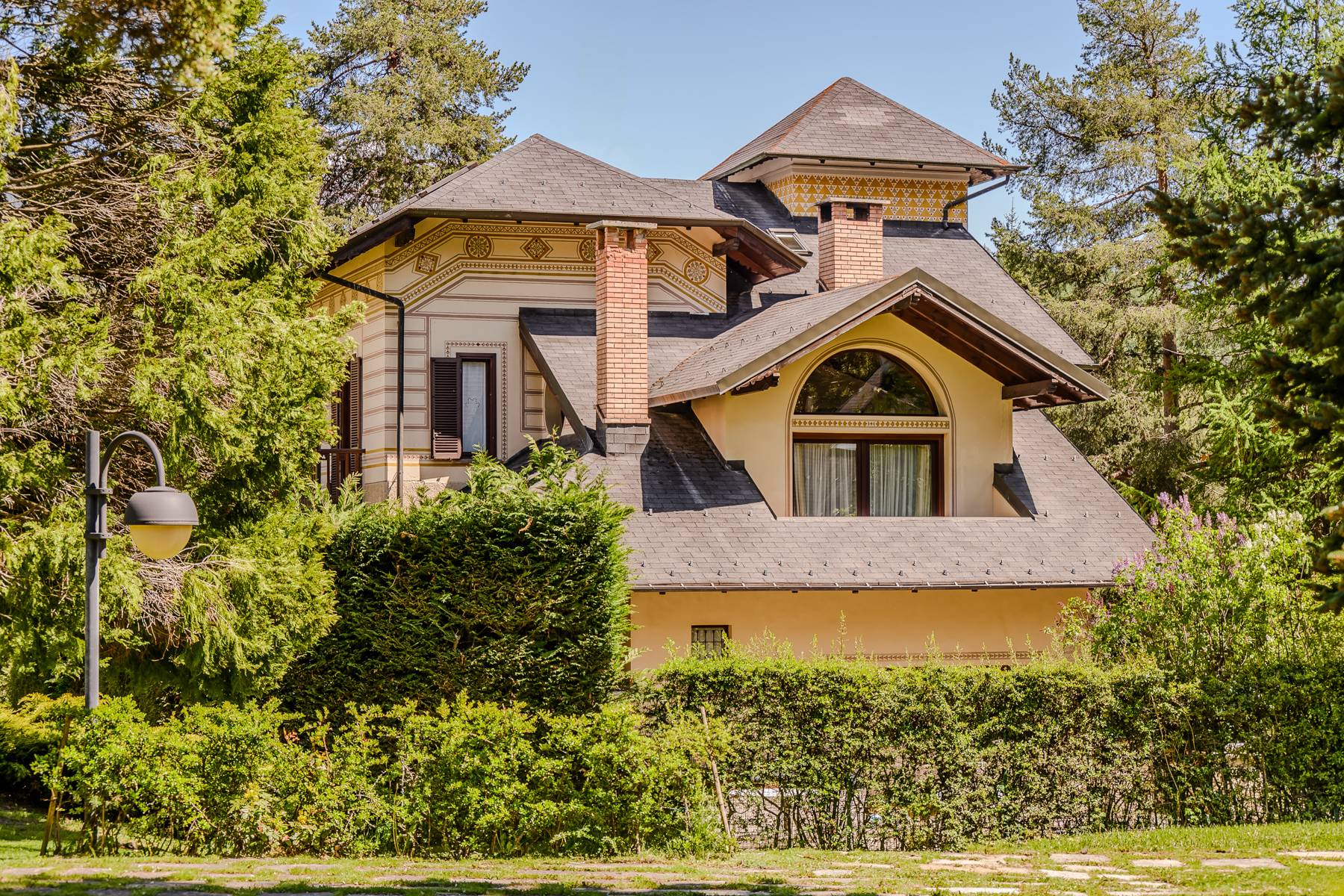 Liberty style villa in the heart of Bardonecchia 