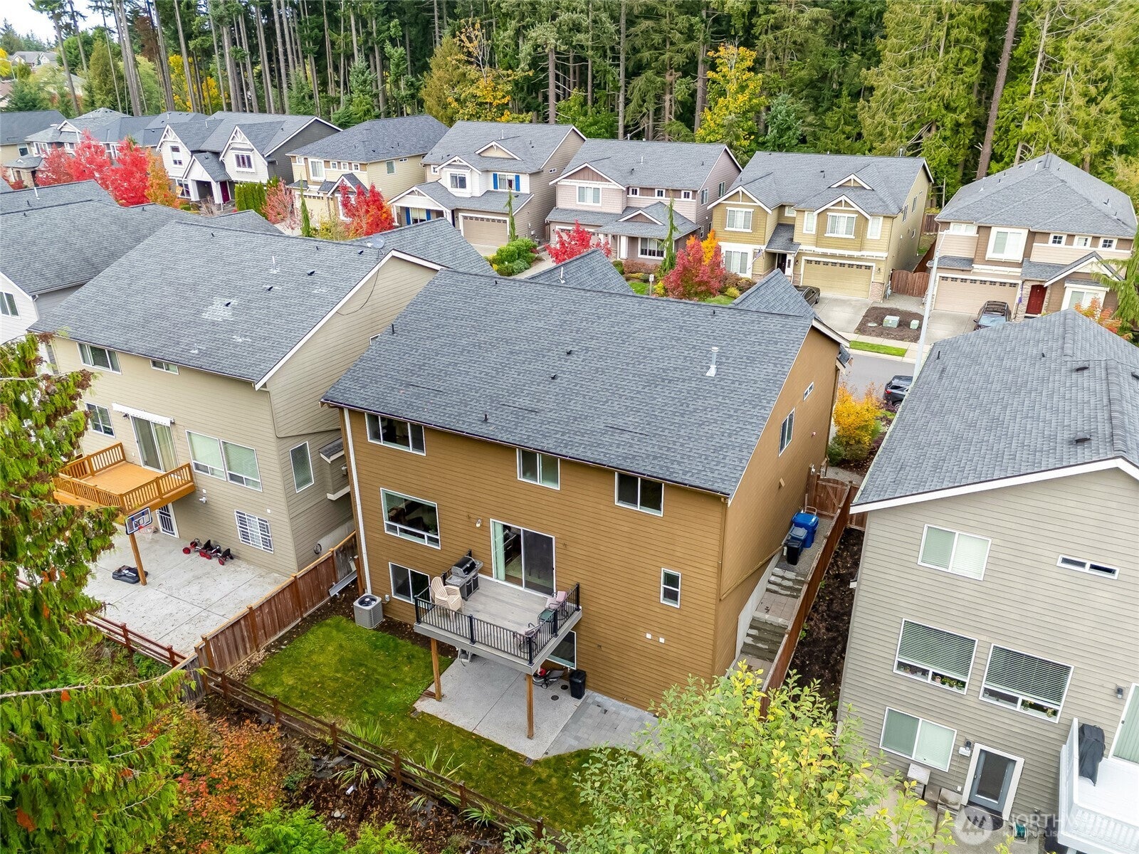 Lynnwood, Washington, 98037, United States, 5 Bedrooms Bedrooms, ,4 BathroomsBathrooms,Residential,For Sale,1979016