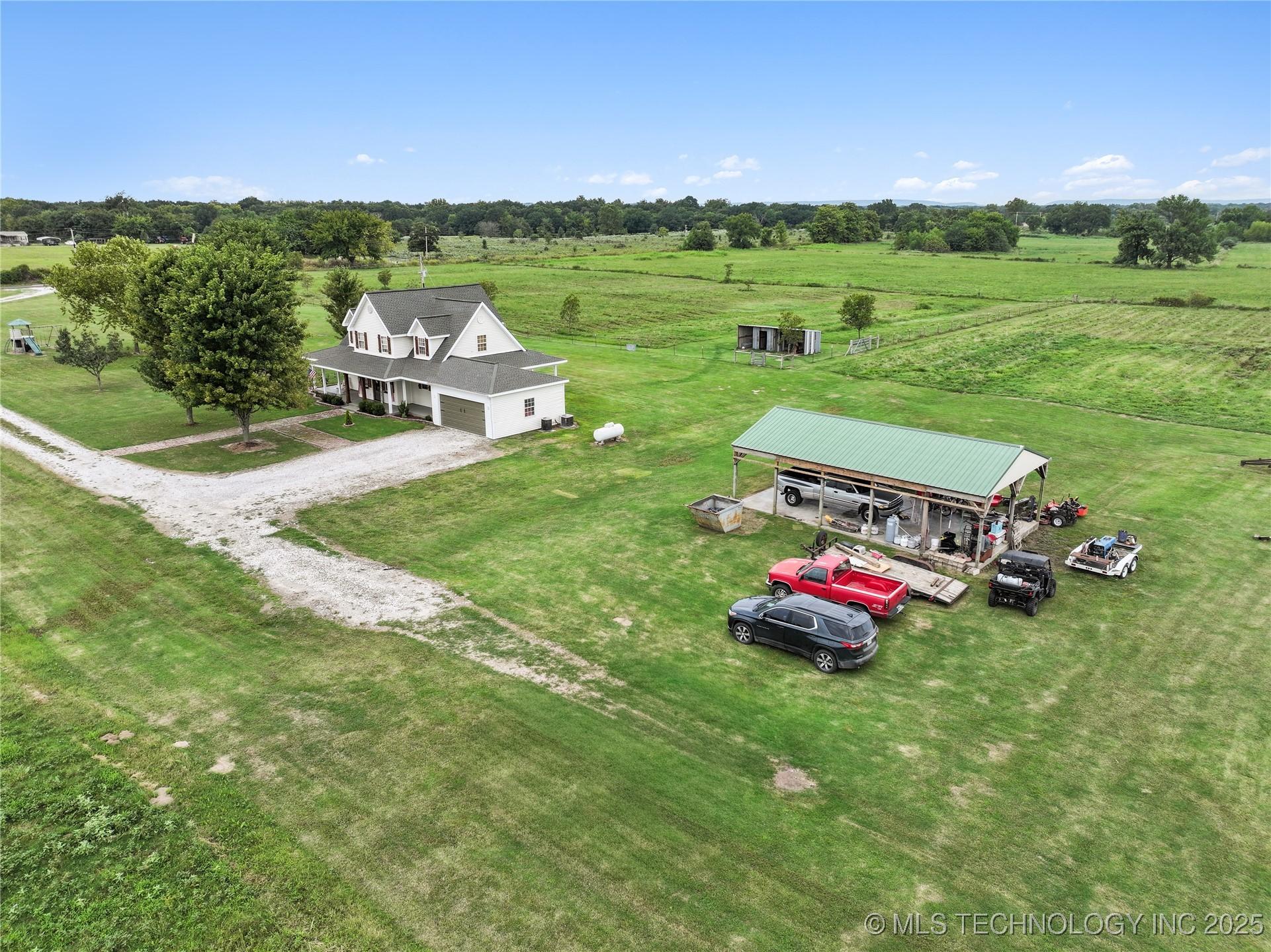 Webbers Falls, Oklahoma, 74470, United States, 3 Bedrooms Bedrooms, ,2 BathroomsBathrooms,Residential,For Sale,1943174