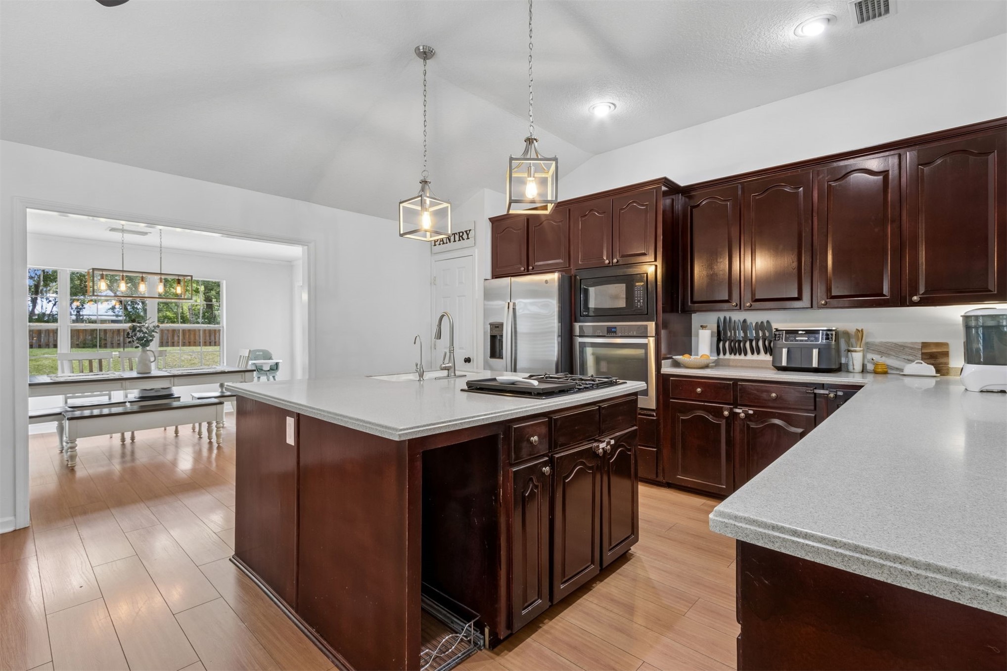 Yulee, Florida, 32097, United States, 3 Bedrooms Bedrooms, ,2 BathroomsBathrooms,Residential,For Sale,2048353
