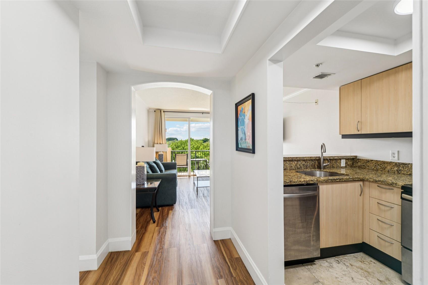 Miami, Florida, 33133, United States, 1 Bedroom Bedrooms, ,1 BathroomBathrooms,Residential,For Sale,1985715