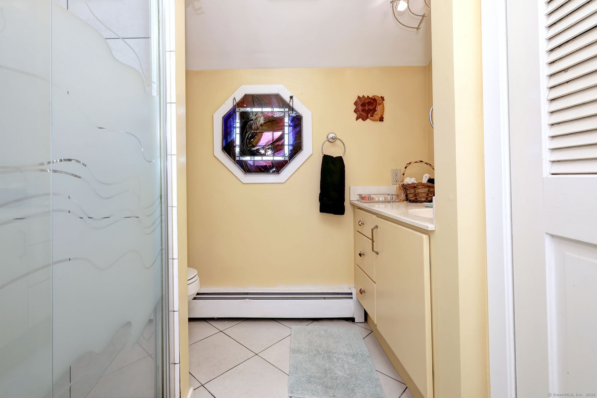 East Haven, Connecticut, 06512, United States, 2 Bedrooms Bedrooms, ,2 BathroomsBathrooms,Residential,For Sale,1917765