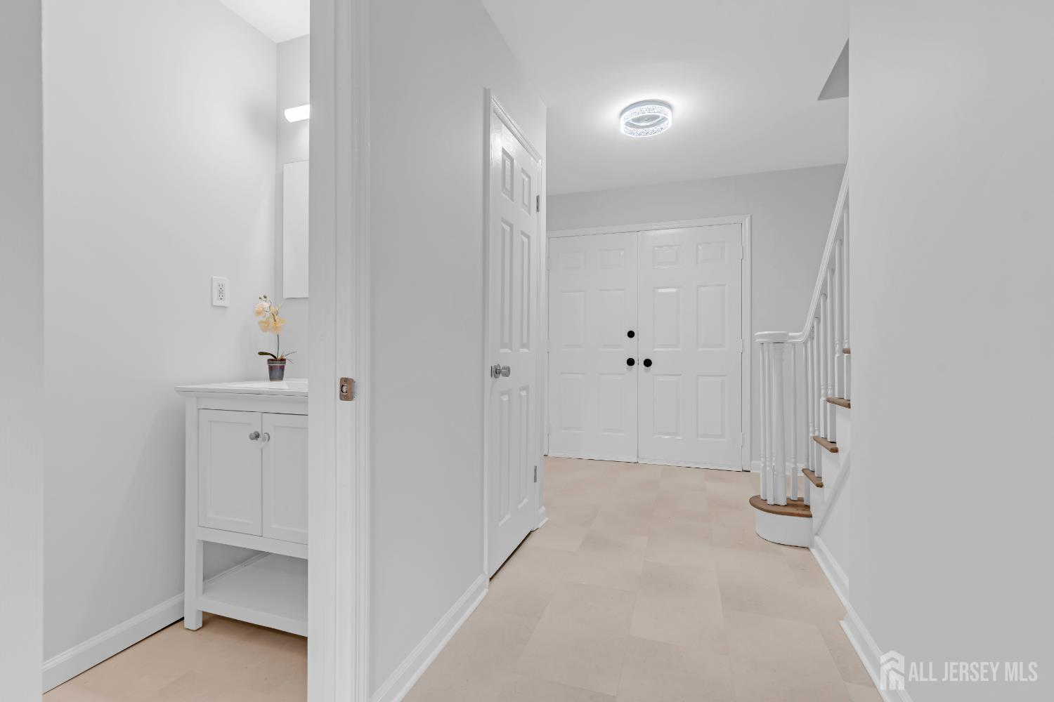 East Brunswick, New Jersey, 08816, United States, 3 Bedrooms Bedrooms, ,3 BathroomsBathrooms,Residential,For Sale,2001983