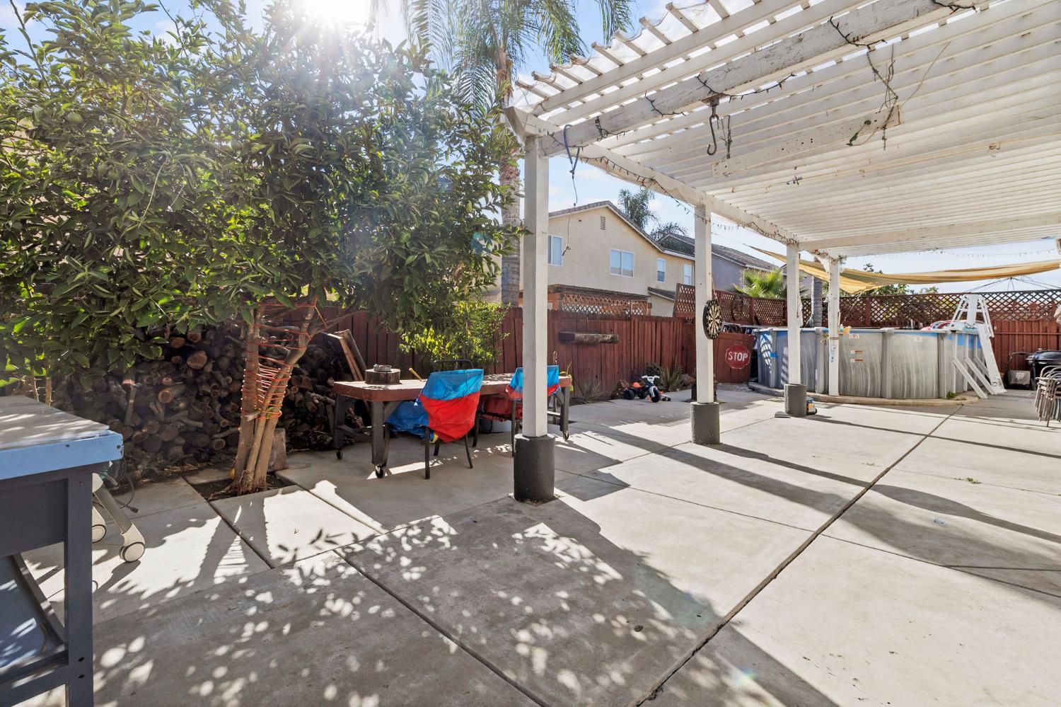 Patterson, California, 95363, United States, 5 Bedrooms Bedrooms, ,3 BathroomsBathrooms,Residential,For Sale,1982239