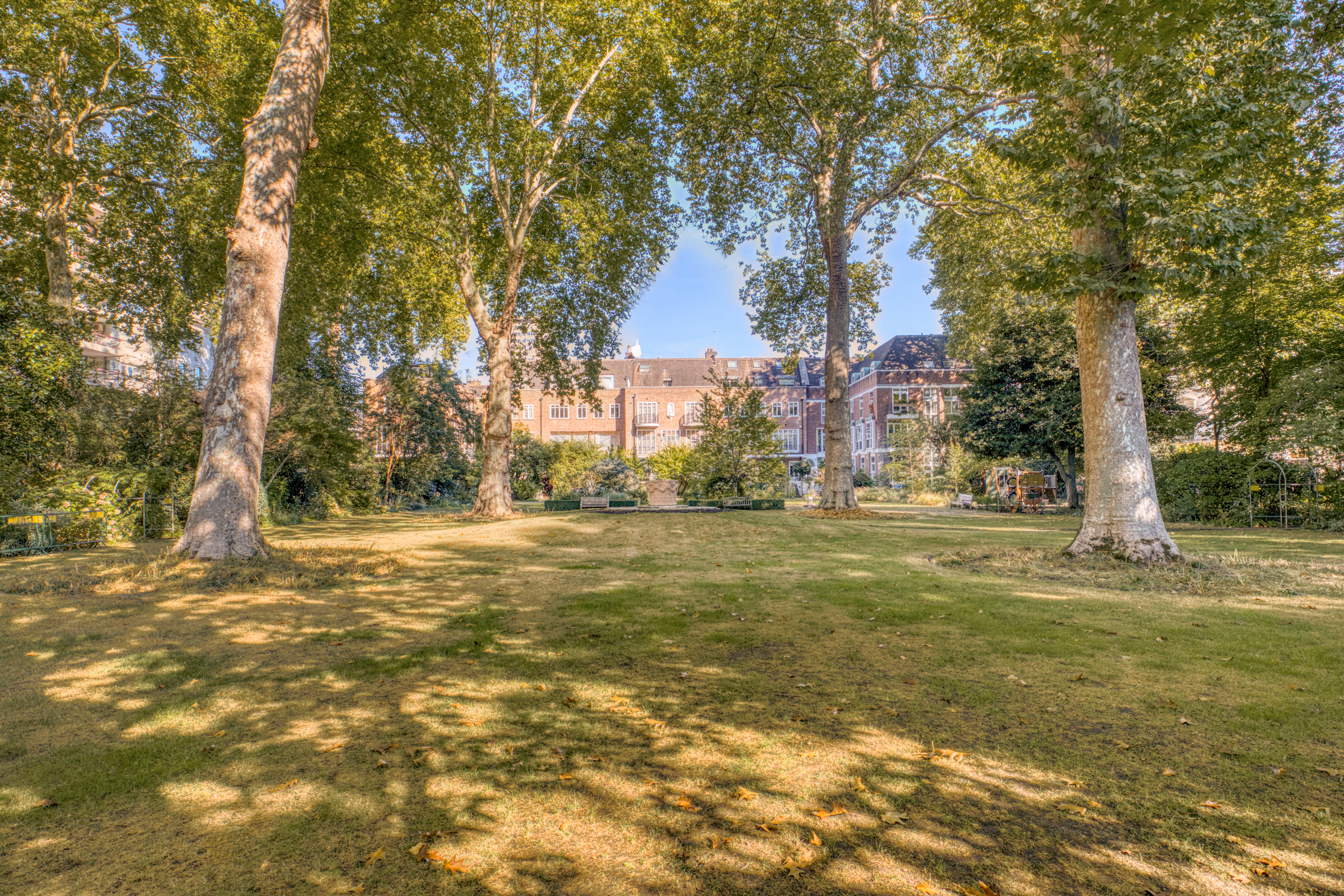  Two adjoining top-floor apartments on Gloucester Square - 物件實景