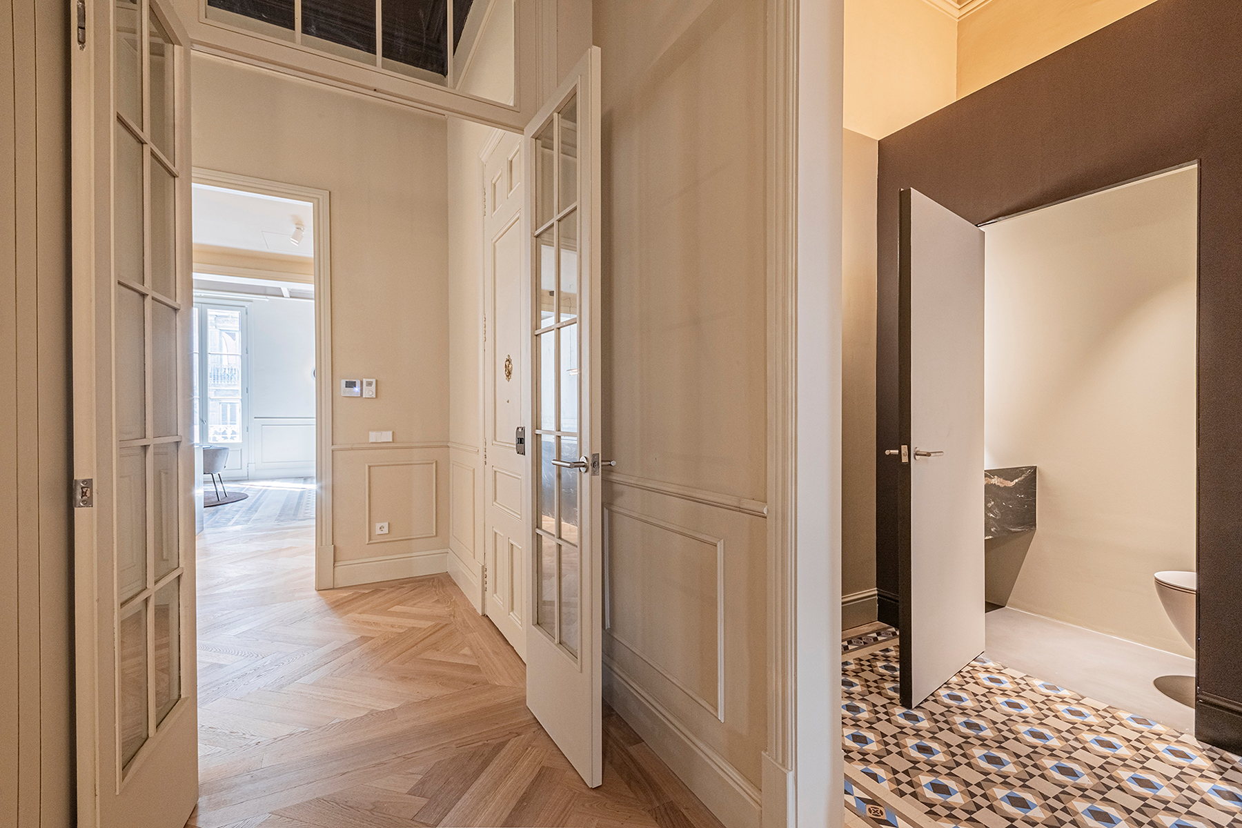  Extraordinary Modernist apartment with high ceilings - 物件實景
