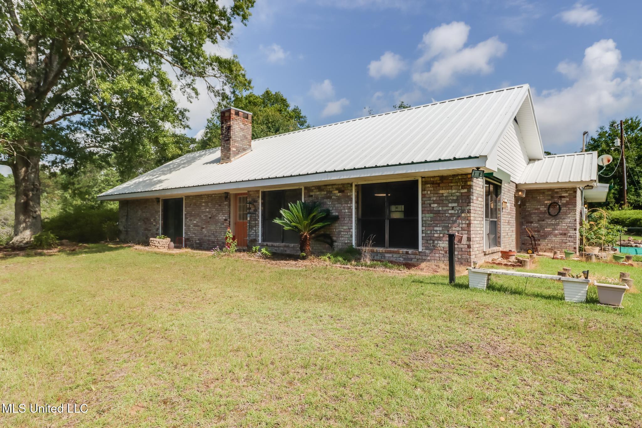 Pass Christian, Mississippi, 39571, United States, 3 Bedrooms Bedrooms, ,2 BathroomsBathrooms,Residential,For Sale,1874692